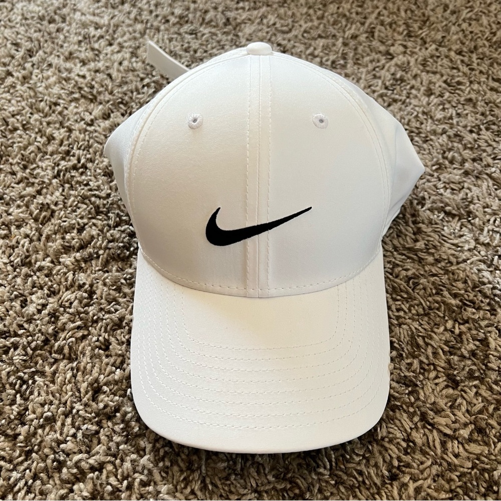White embroidered nike hat